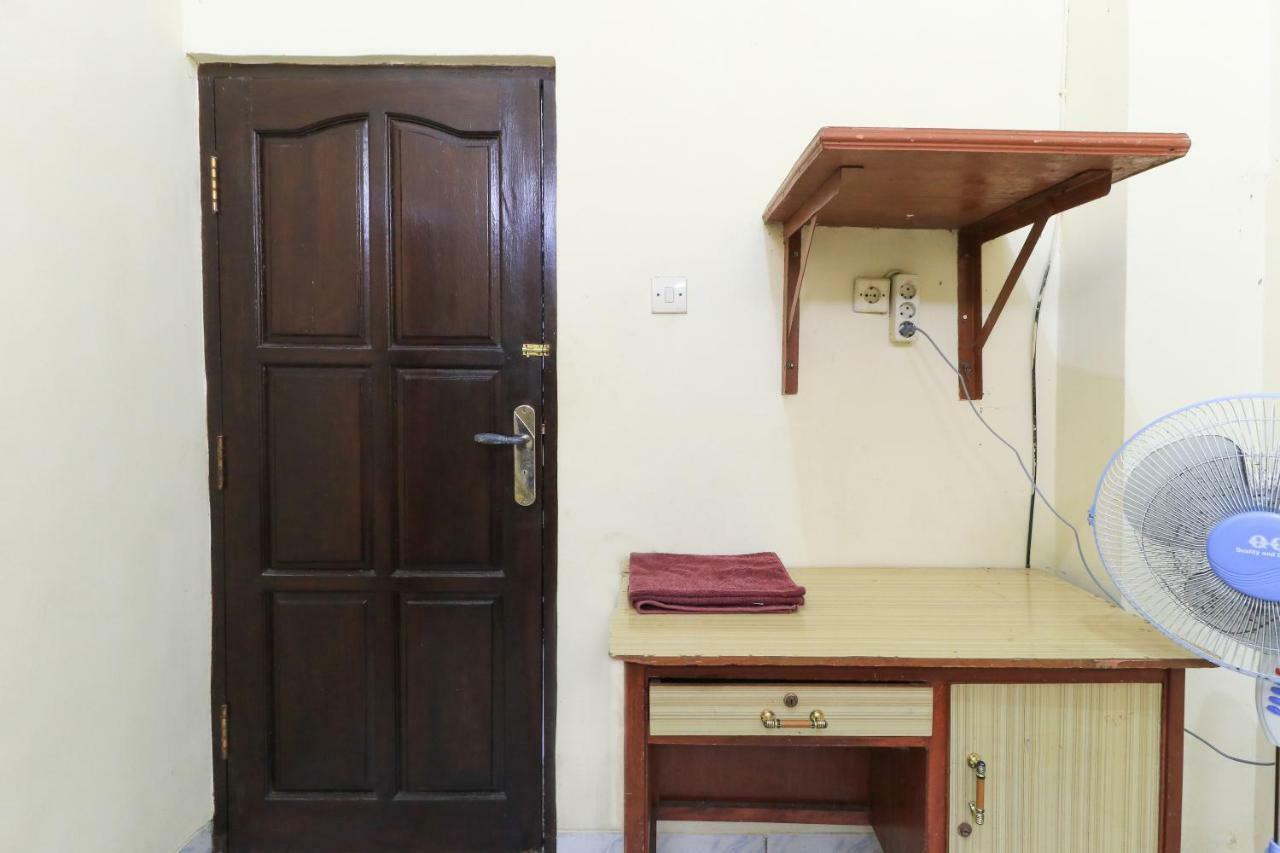 Hotel Erysa Juanda Sedati Esterno foto
